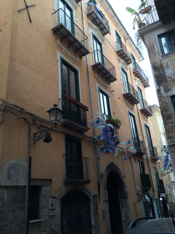 Antico Vicolo Apartment Salerno Exterior foto